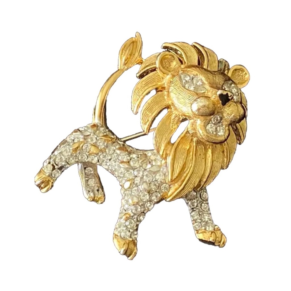 Vintage 1960's KJL Kenneth Jay Lane Gold Tone Rhinestone Lion Brooch
Pin